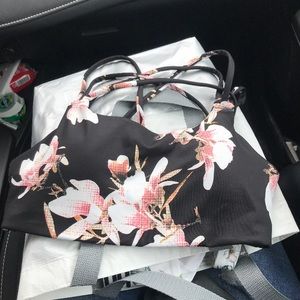 Athleta hyper focused sports bra